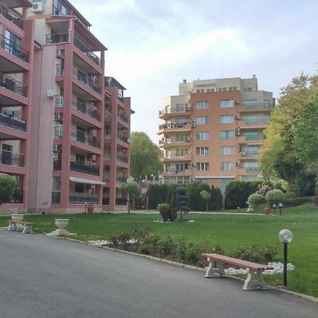 Luxury Sunrise Complex Apartment Golden Sands Exteriör bild