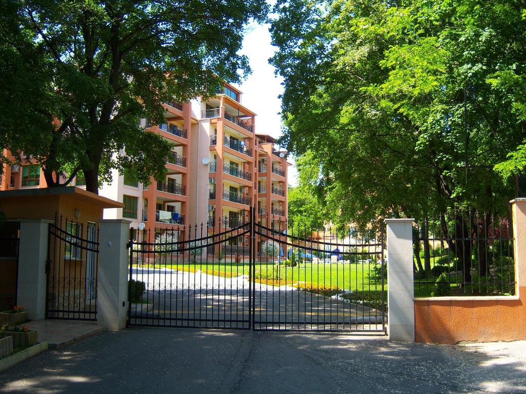Luxury Sunrise Complex Apartment Golden Sands Exteriör bild