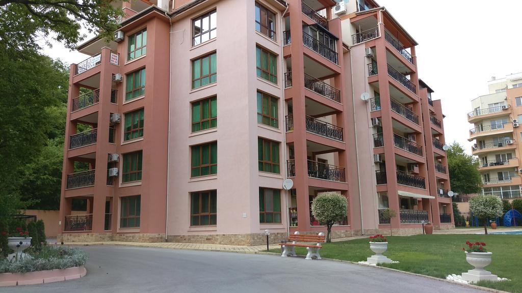 Luxury Sunrise Complex Apartment Golden Sands Exteriör bild