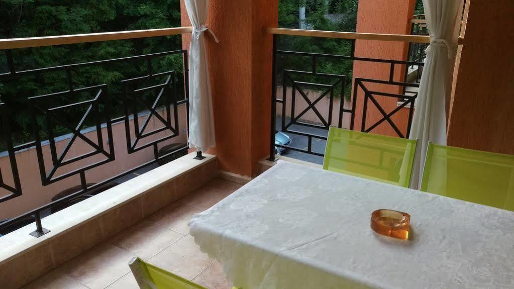 Luxury Sunrise Complex Apartment Golden Sands Exteriör bild